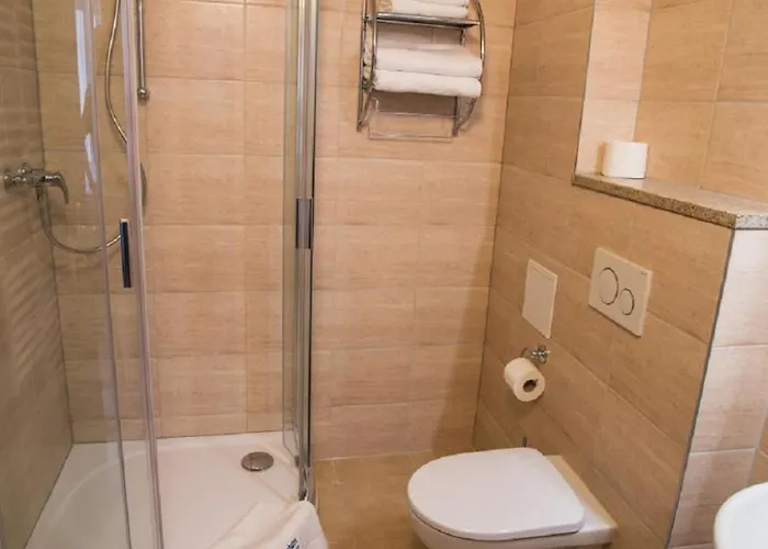 Premium Konukevi 4*